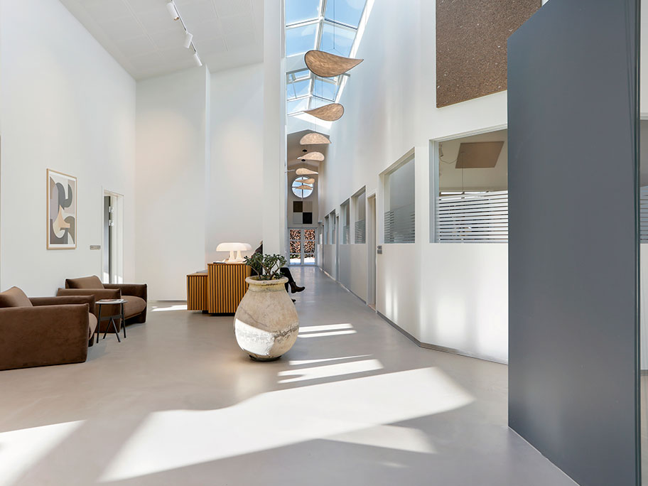 Sundhedshus hos Hvalsøgruppen kontorudlejning.